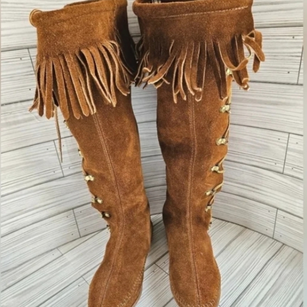 Lace up Mokasin fringed boots